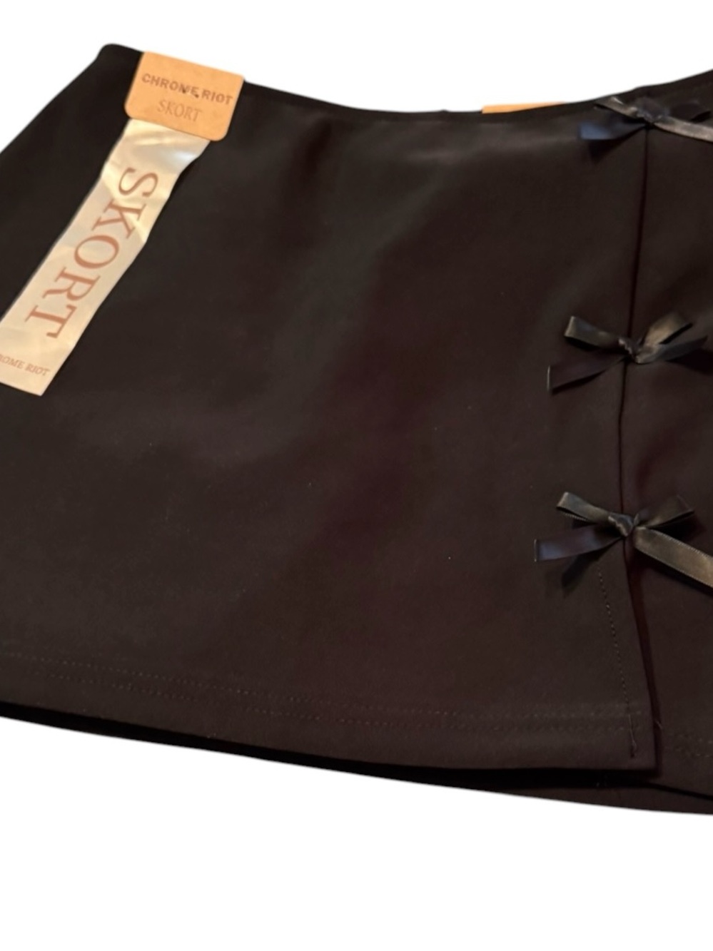 NWT Chrome Riot Bow Detail Black Skort Size Small